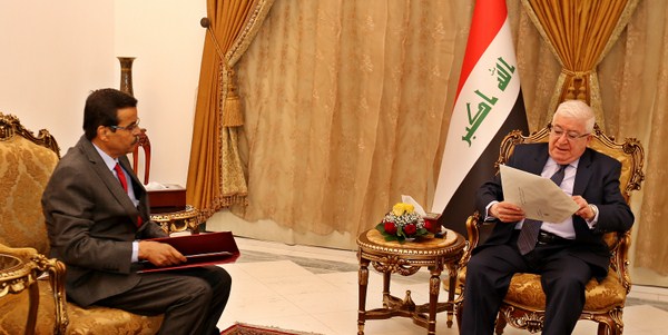 معصوم يؤكد ضرورة تعزيز التعاون بين العراق وتونس